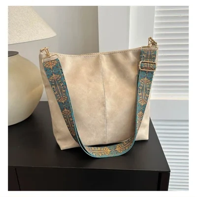Women's Shoulder Bag With Ethnic Style Wide Shoulder Strap Ins Large Capacity Bucket Crossbody Bags Fashion Handbag