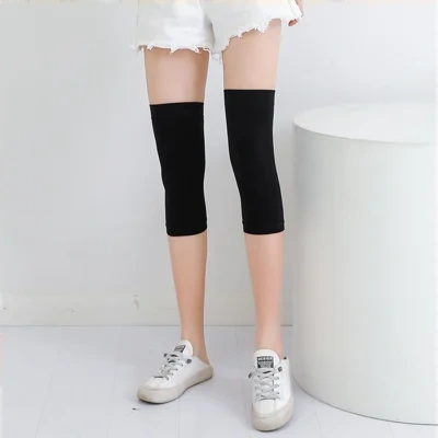 Warm knee protector for mountain biking